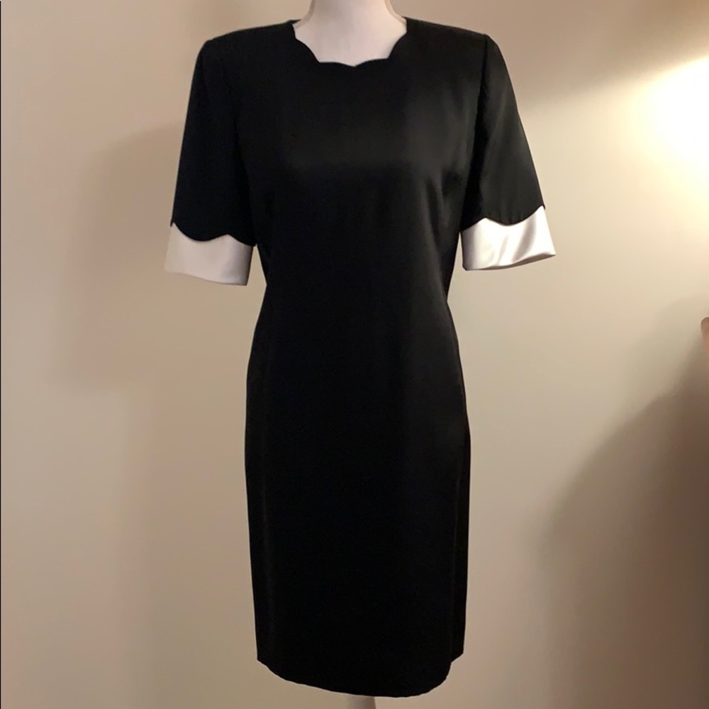 Carolina Herrera 100% Black/White Silk Vintage LBD